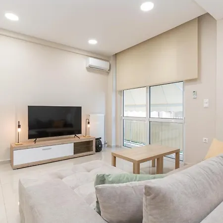 Cosy 2br Next To Bars & Restaurants Athènes