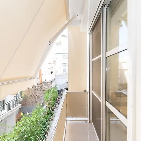 Cosy 2br Next To Bars & Restaurants Athènes