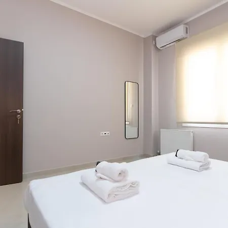 Cosy 2br Next To Bars & Restaurants Appartement Athènes