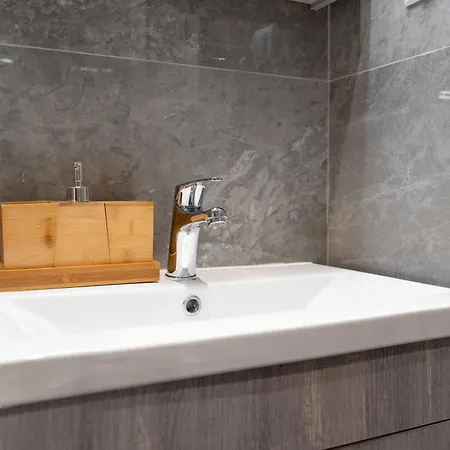 Cosy 2br Next To Bars & Restaurants Appartement